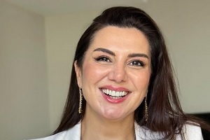 Dr. Leyla Arvas