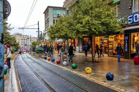 Bahariye Street. Areas To Stay Istanbul
