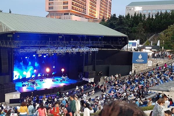 Concert in Cemil Topuzlu Open Air Theater