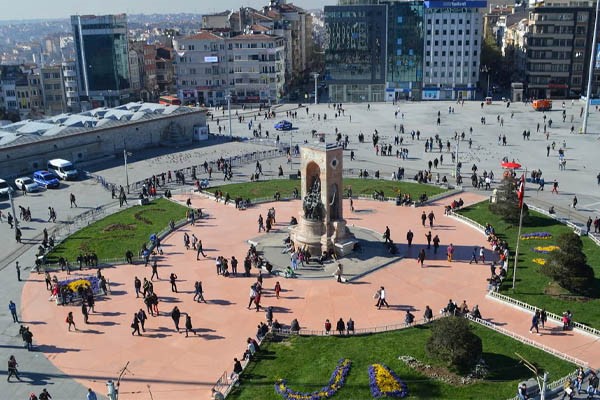 Taksim square. Areas To Stay Istanbul