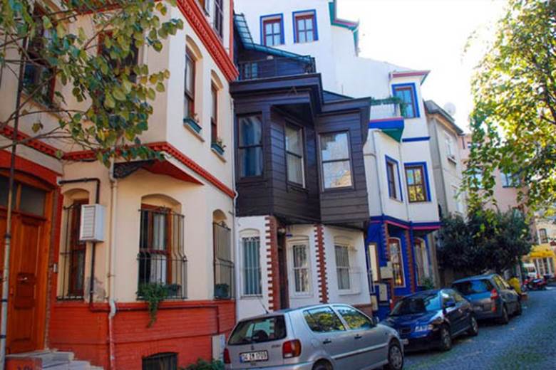 Perihan Abla Street
