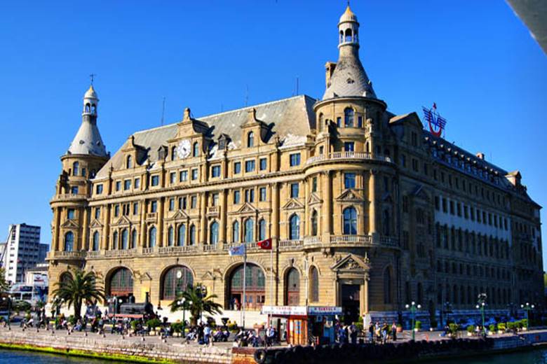 Haydarpaşa railway station - Architectural Value
