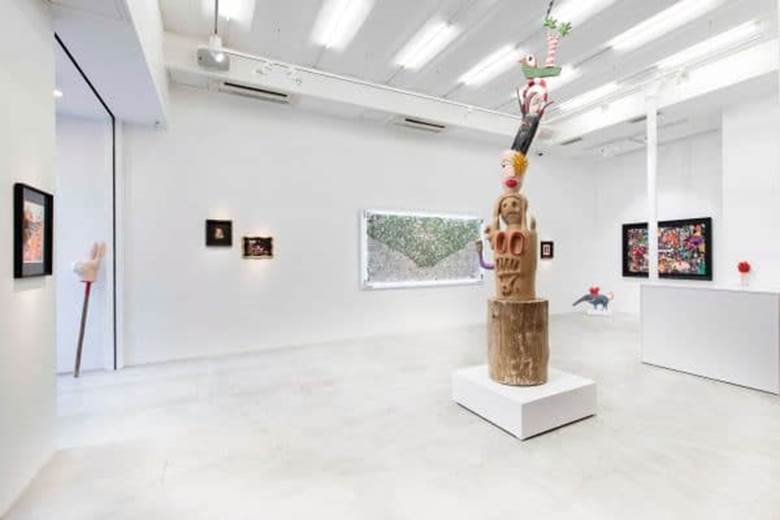 Anna Laudel Gallery